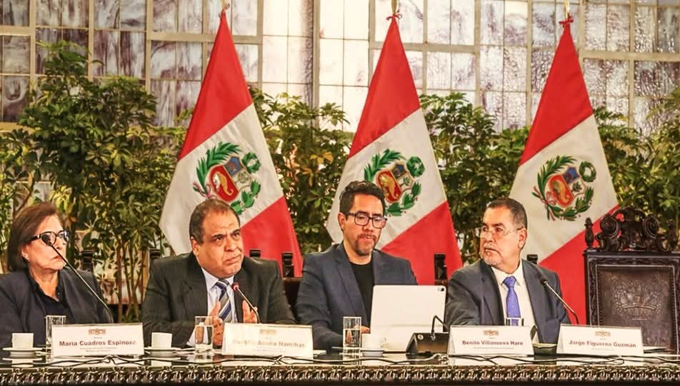 DIRECTIVA DE LA ANUPP, RECTORES Y PRESIDENTES DE COMISIONES ORGANIZADORAS DE UNIVERSIDADES PÚBLICAS SOSTUVIERON REUNIÓN DE TRABAJO CON EL PRESIDENTE DE LA REPÚBLICA