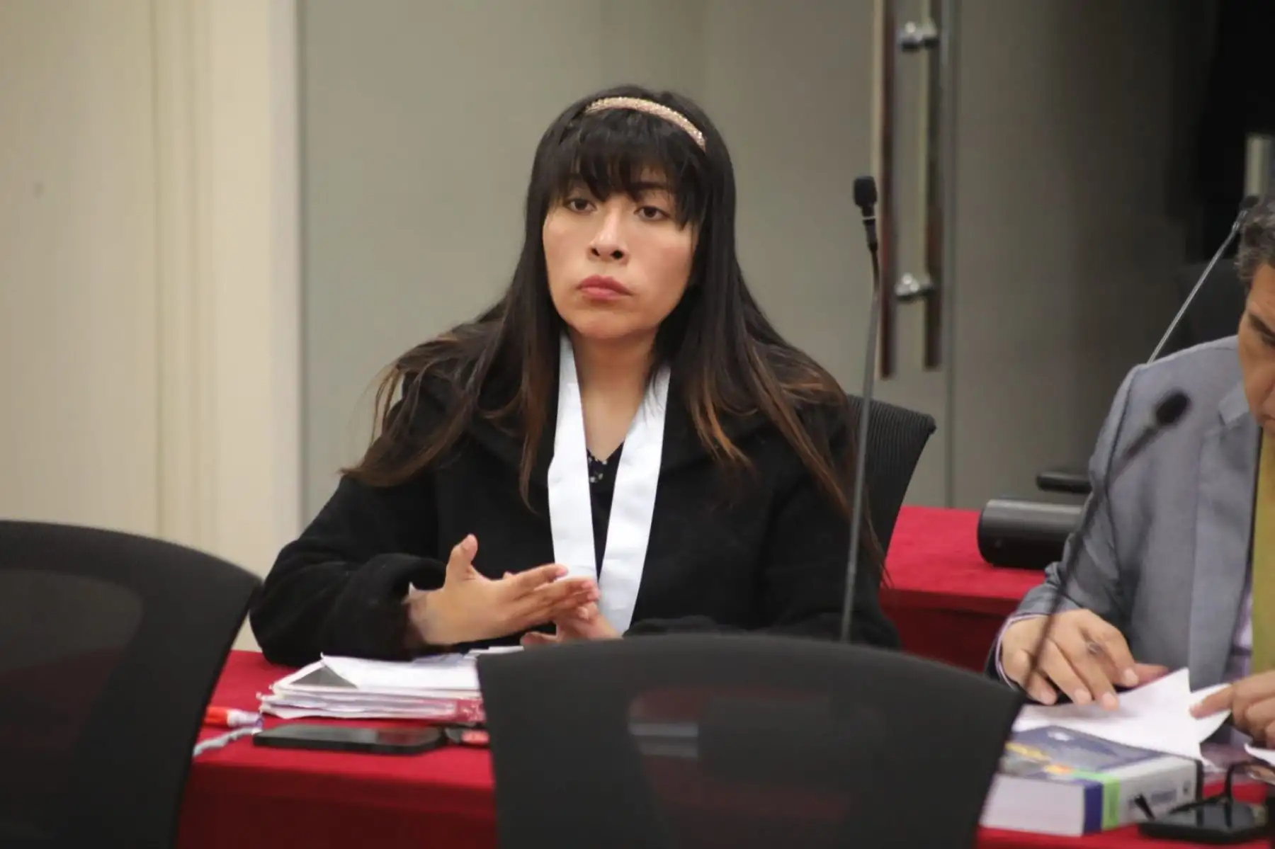 Congreso: Comisión Permanente inhabilita por 10 años a exministra Betssy Chávez