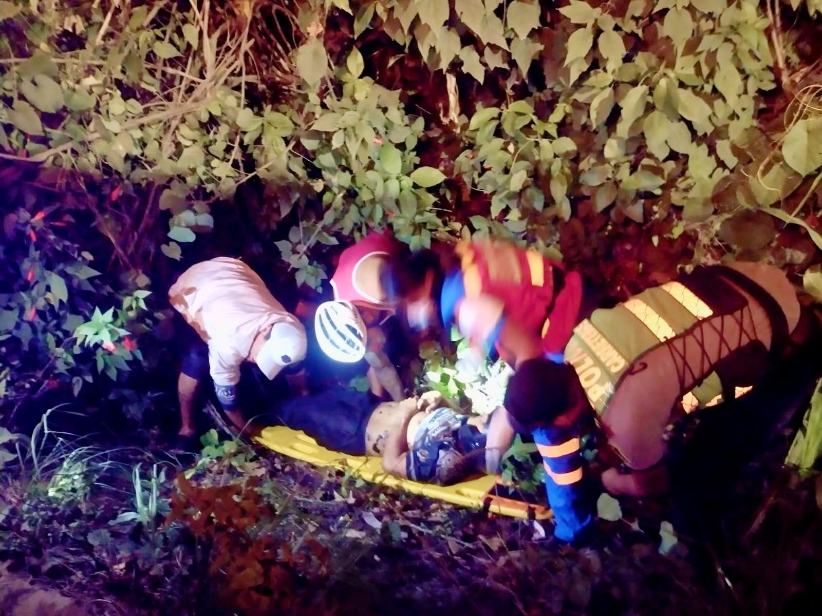 TINGO MARÍA: MOTOCICLISTA QUEDA GRAVEMENTE HERIDO TRAS SER IMPACTADO POR AUTO EN CARRETERA EN LAS ORQUÍDEAS