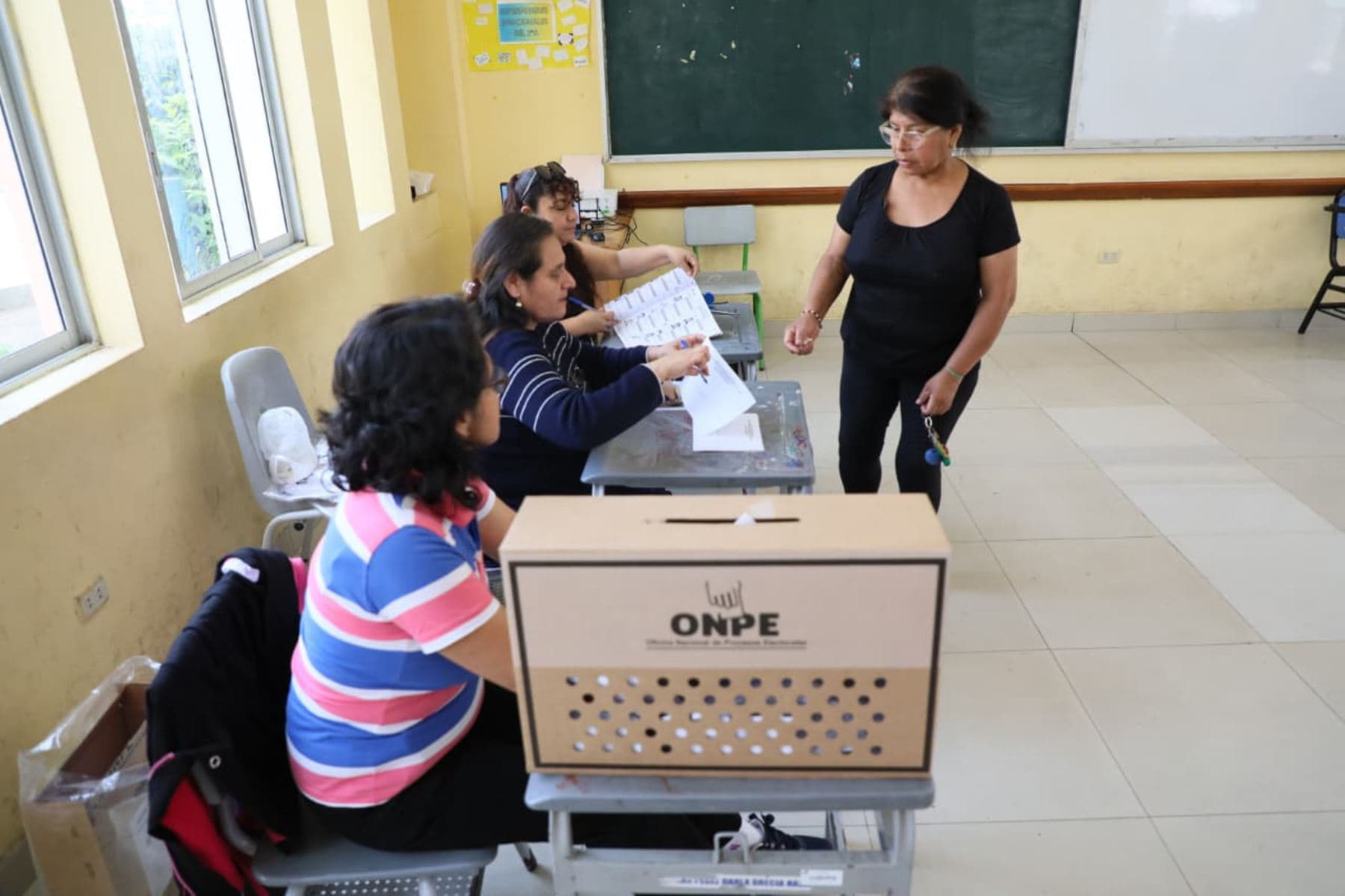 Elecciones 2026: Partido Aprista y Renovación Popular realizaron elecciones primarias